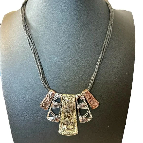 Drop Pendant Necklace Antiqued Metal Design Embossed Black‎ Multi-strand Cord - Picture 5 of 16